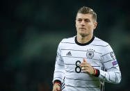 Unumstritten war für die Yahoo-Leser die Nominierung von Toni Kroos für das Team des Jahres. Der deutsche Mittelfeldspieler erlebte mit Real Madrid ein schwieriges Jahr, war allerdings noch eine der Konstanten im Team von Zinedine Zidane.