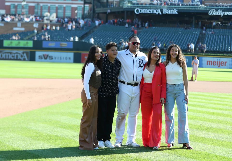 Brisel Cabrera, Christopher Cabrera, Detroit Tigers designated hitter Miguel Cabrera (24), Rosangel Cabrera and Isabella Cabrera take a photo after the game against the Cleveland Guardians at Comerica Park in Detroit on Saturday, Sept. 30, 2023.