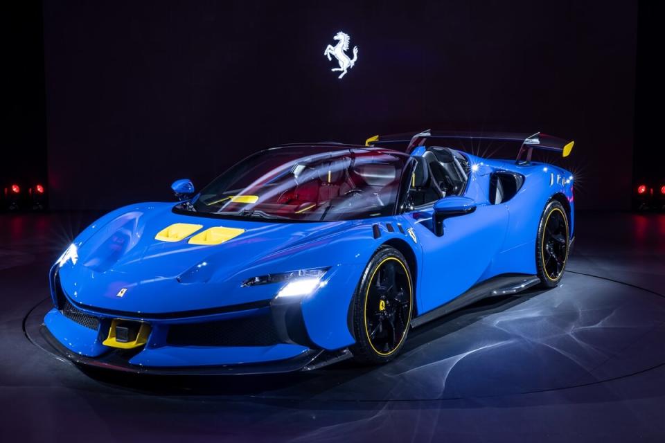 SF90 XX Spider - Azzurro Dino 13.jpg