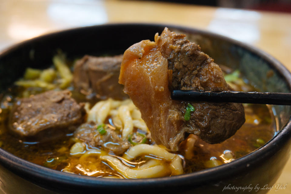 牛媽媽牛肉麵,宜蘭牛肉麵推薦,宜蘭牛媽媽,宜蘭復興路牛肉麵,宜蘭美食小吃推薦,宜蘭神農路美食小吃,宜蘭神農路牛肉麵推薦,宜蘭大學學生美食