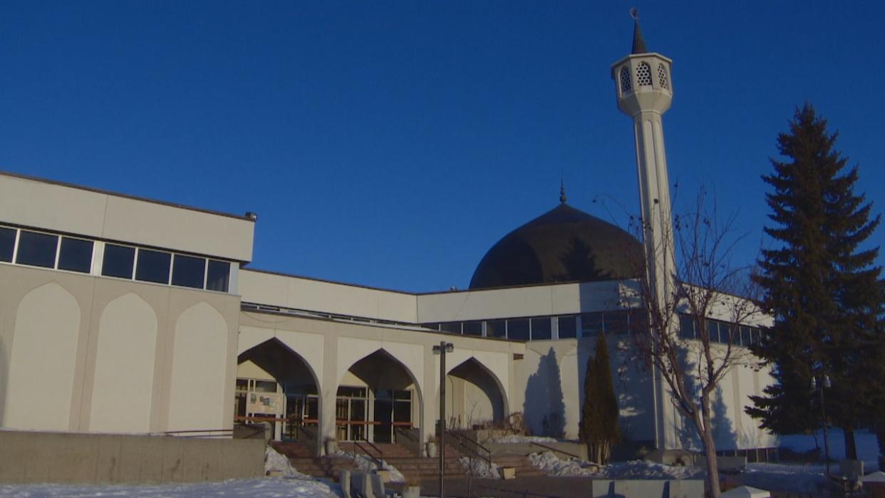 Al Rashid Mosque, at 130th Avenue and 113th Street in north Edmonton, was the first mosque built in Canada. (David Bajer/CBC - image credit)