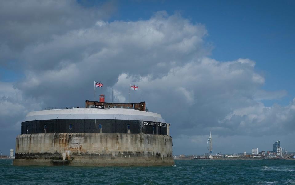 historic Spitbank Fort