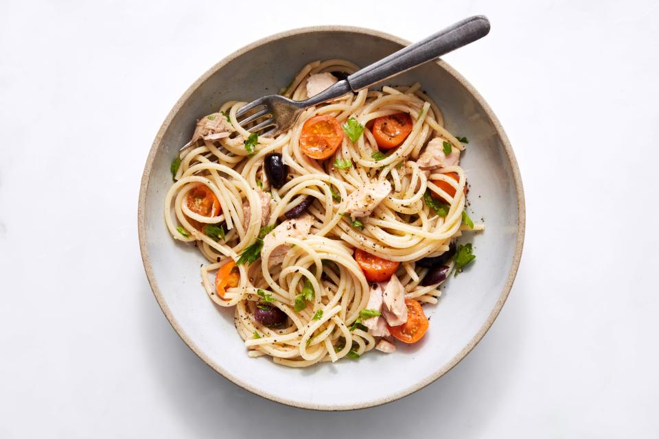 Spaghetti with Tuna, Tomatoes, and Olives