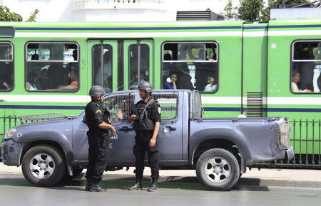 Tunisian anti-terrorism brigade officers cordon outside the Bouchoucha military base after a shooting in Tunis, Tunisia May 25, 2015. REUTERS/Zoubeir Souissi