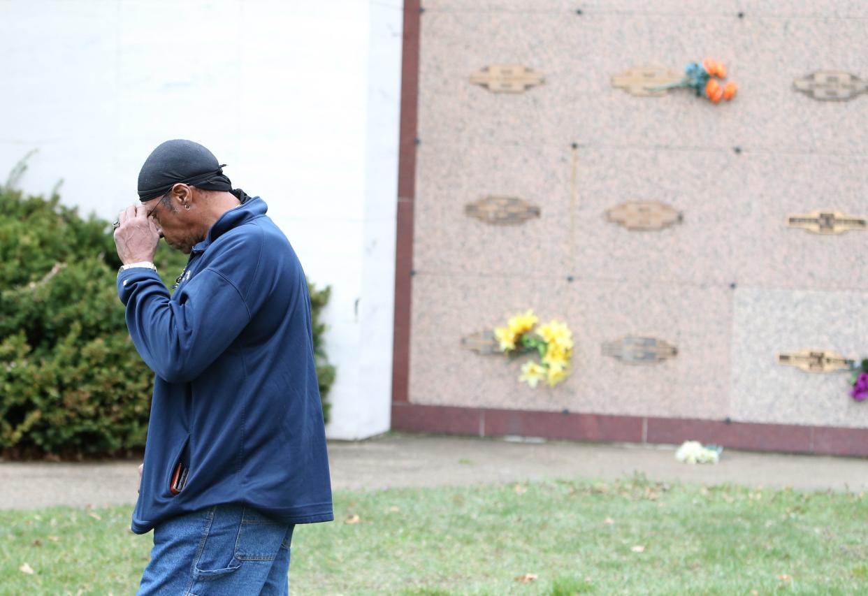 David Smith takes a moment to collect himself after talking about the deaths of his children during a trip to the mausoleum at Chapel Hill Memorial Gardens Tuesday, March 26, 2024, in Osceola where his six children are interred. The six children died after a Jan. 21 house fire in South Bend.