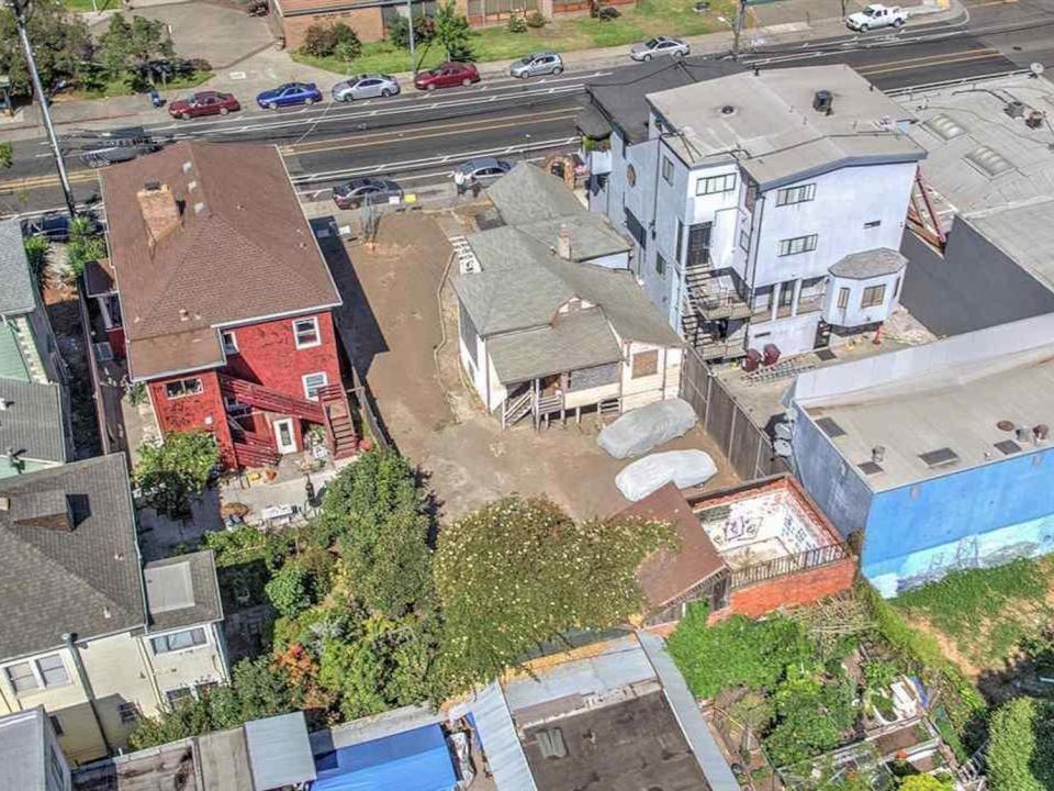 oakland fixer upper 1818 adeline 7