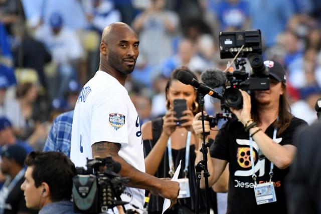 Kobe Bryant threw first pitch at Dodger Stadium in 2000. Now his