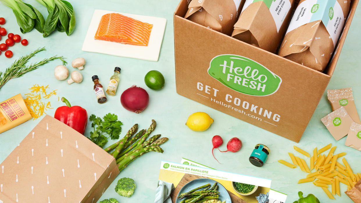 HelloFresh meal kit and ingredients