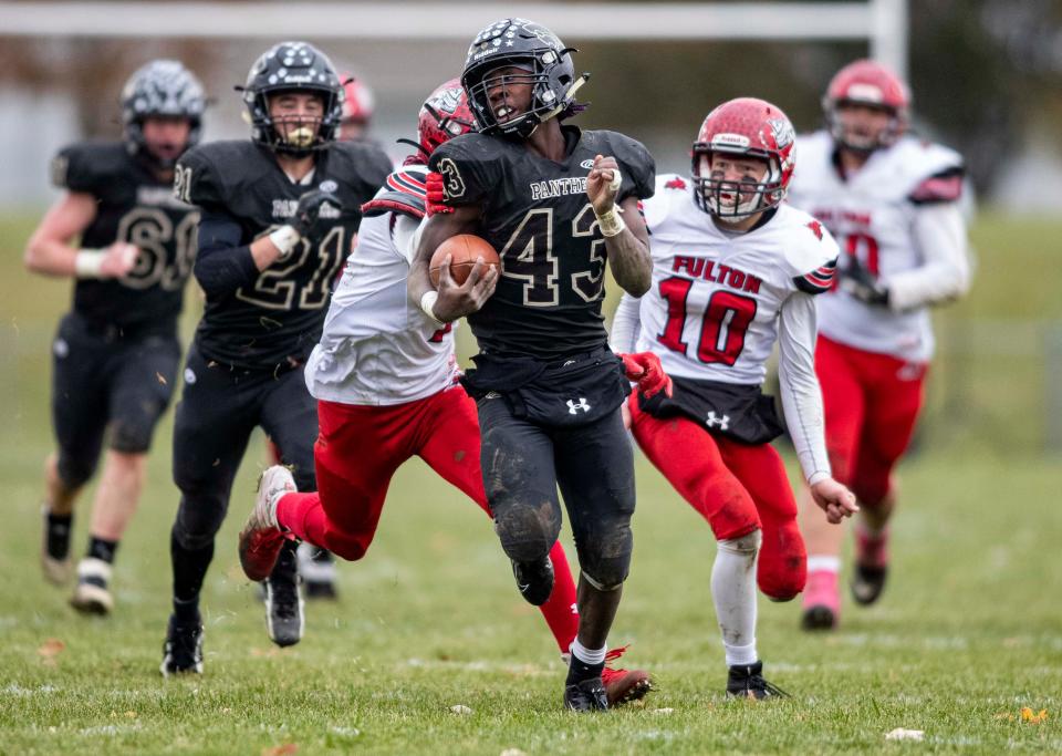 Lena-Winslow's Marey Roby finds an opening and bolts during his 257-yard rushing performance against Fulton on Saturday, Nov. 13, 2021, in Lena. Roby led Le-Win to a 54-28 win, and a Class 1A semifinal berth.