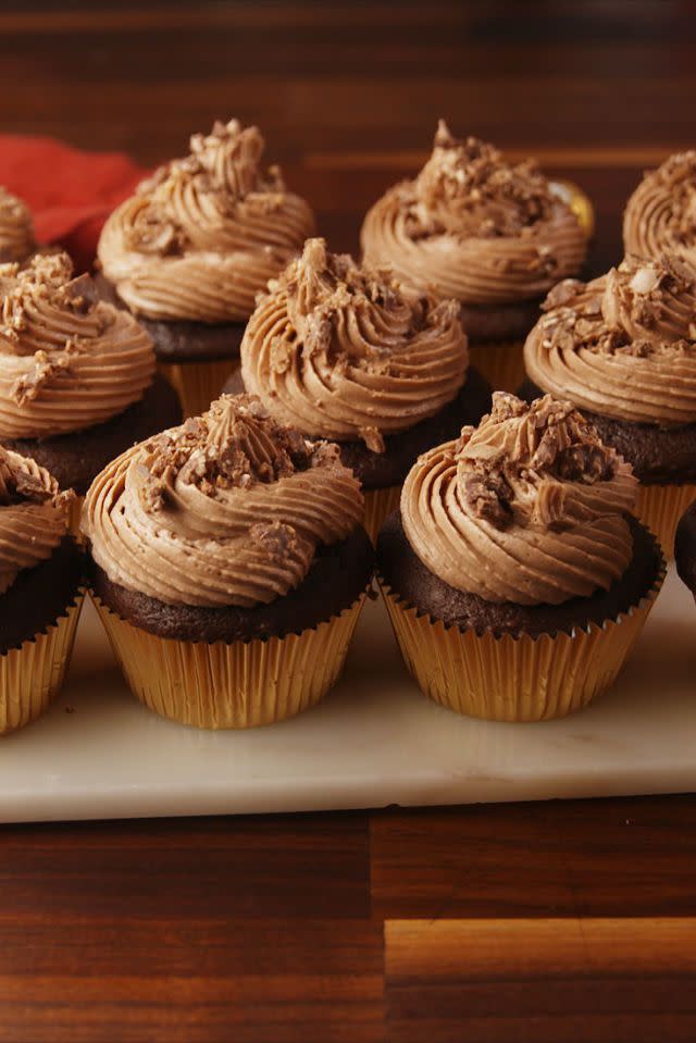 Ferrero Rocher Stuffed Cupcakes