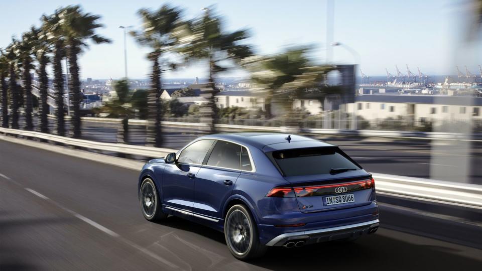 2024 audi sq8