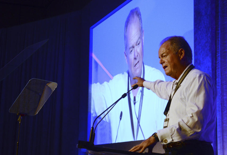 Manny Medina, founder of eMerge Americas, addresses attendees during the opening session of the first eMerge Americas conference at the Miami Beach Convention Center in Miami, Florida May 5, 2014.  REUTERS/Zachary Fagenson   (UNITED STATES - Tags: BUSINESS)