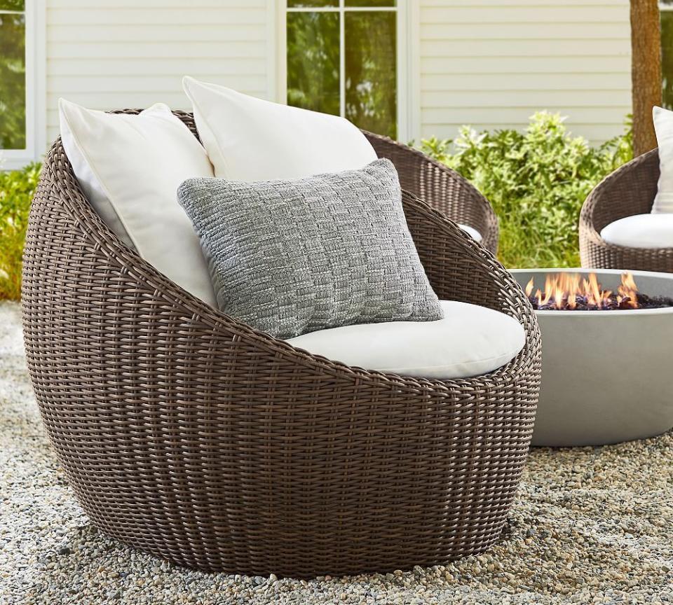 <p><a href="https://go.redirectingat.com?id=74968X1596630&url=https%3A%2F%2Fwww.potterybarn.com%2Fproducts%2Ftorrey-aww-papasan-swivel-chair-combo%2F%3Fpkey%3Dcsale-outdoor-furniture&sref=https%3A%2F%2Fwww.housebeautiful.com%2Fshopping%2Fbest-stores%2Fg44738255%2Flabor-day-furniture-sales-2023%2F" rel="nofollow noopener" target="_blank" data-ylk="slk:Shop Now;elm:context_link;itc:0;sec:content-canvas" class="link ">Shop Now</a></p><p>Torrey Papasan Swivel Chair</p><p>Pottery Barn</p><p>$750.00</p><span class="copyright">Pottery Barn</span>