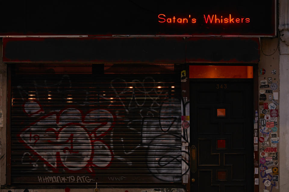 Satan's Whiskey- London bar - exterior night