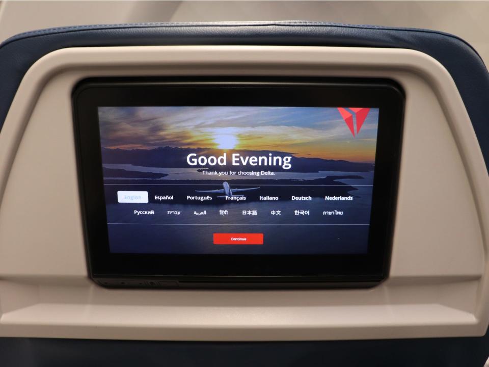 Delta Elite Status Day Trip - Delta First Class In-flight Entertainment