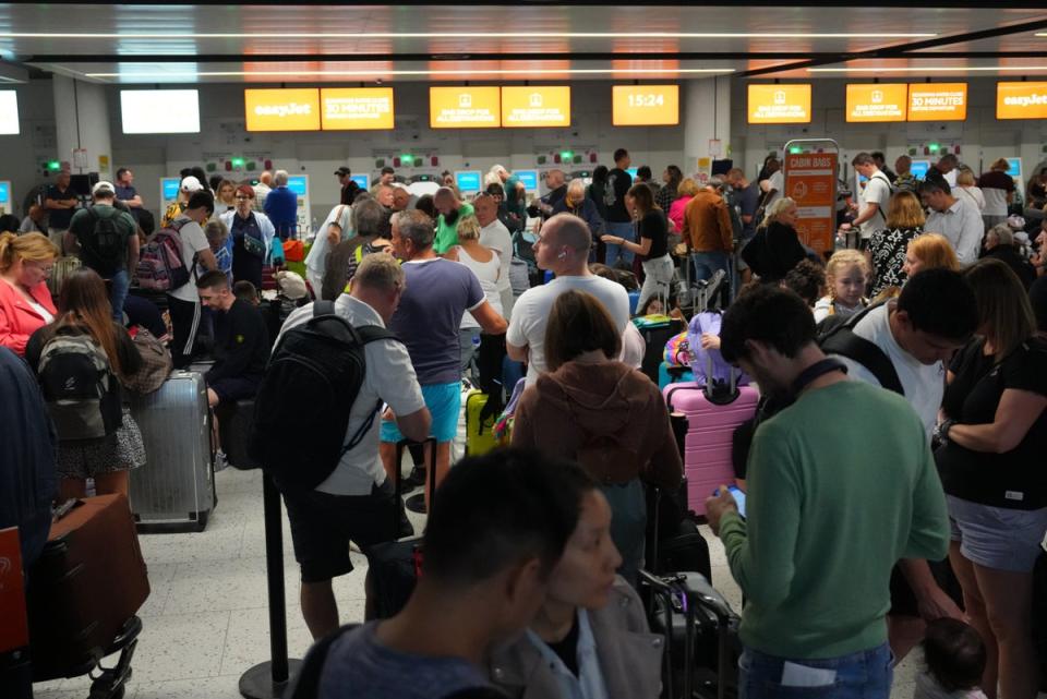 Crowds waiting for at Gatwick airport in August 2023 (Getty Images)