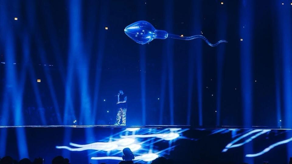 Drake Performs with Sperm Hologram at Chicago Tour Opener Watch