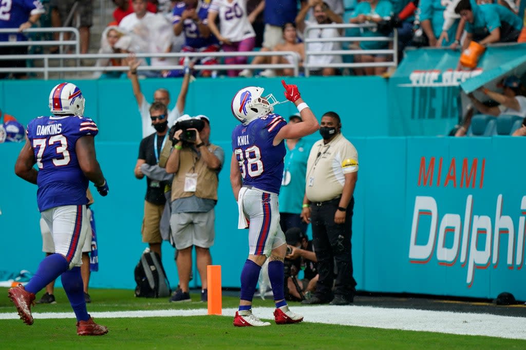 Buffalo Bills tight end Dawson Knox (88) celebrates during the 35-0 win over Miami Dolphins (Wilfredo Lee/AP/PA) (AP)