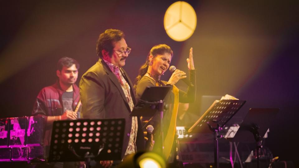 Veteran singer Mano and powerhouse playback singer Anuradha Sriram gave a powerful performance and shared the memories they had with SPB. — Mr. Graphics Studio for Mojo Projects