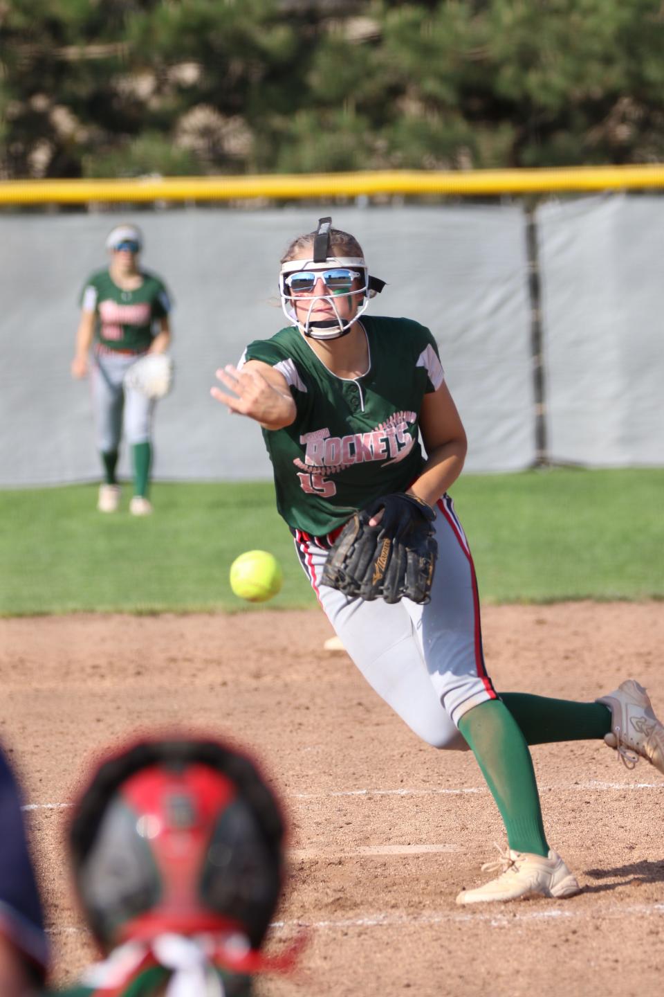 Oak Harbor's Reagan Schultz.