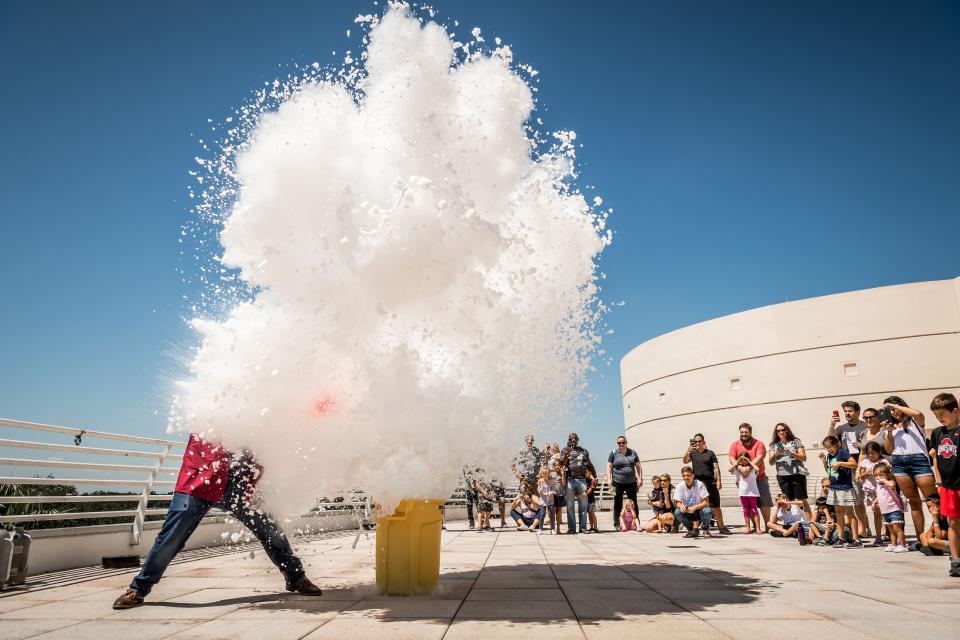 Orlando Science Center Bubble Fest, photo by Roberto Gonzalez