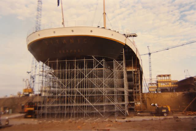 <p>BNPS/Henry Aldridge&Son/MEGA</p> The set of 'Titanic'