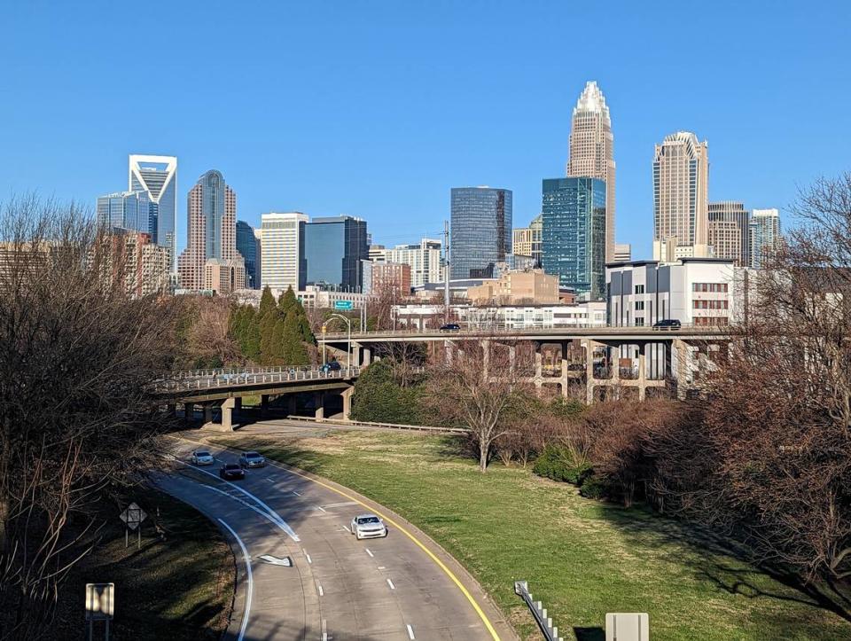 ChapGPT answers: Can you give me a weekend itinerary to experience in Charlotte, NC?