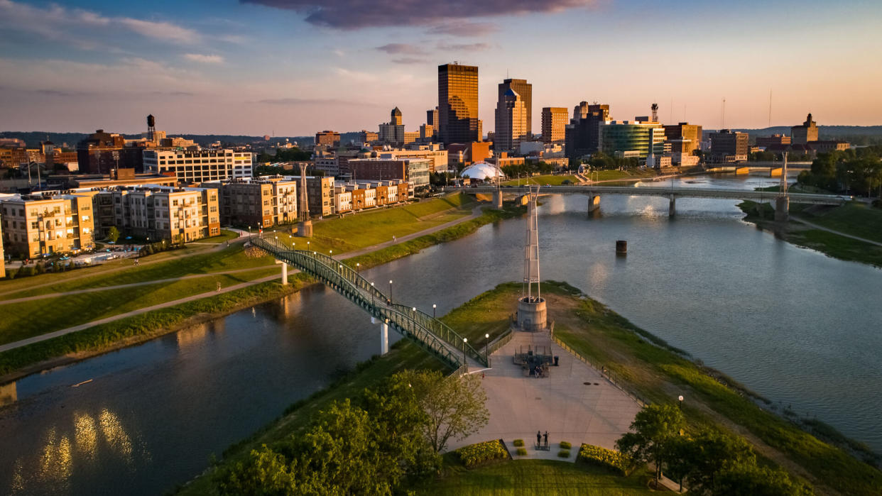 Dayton Ohio skyline