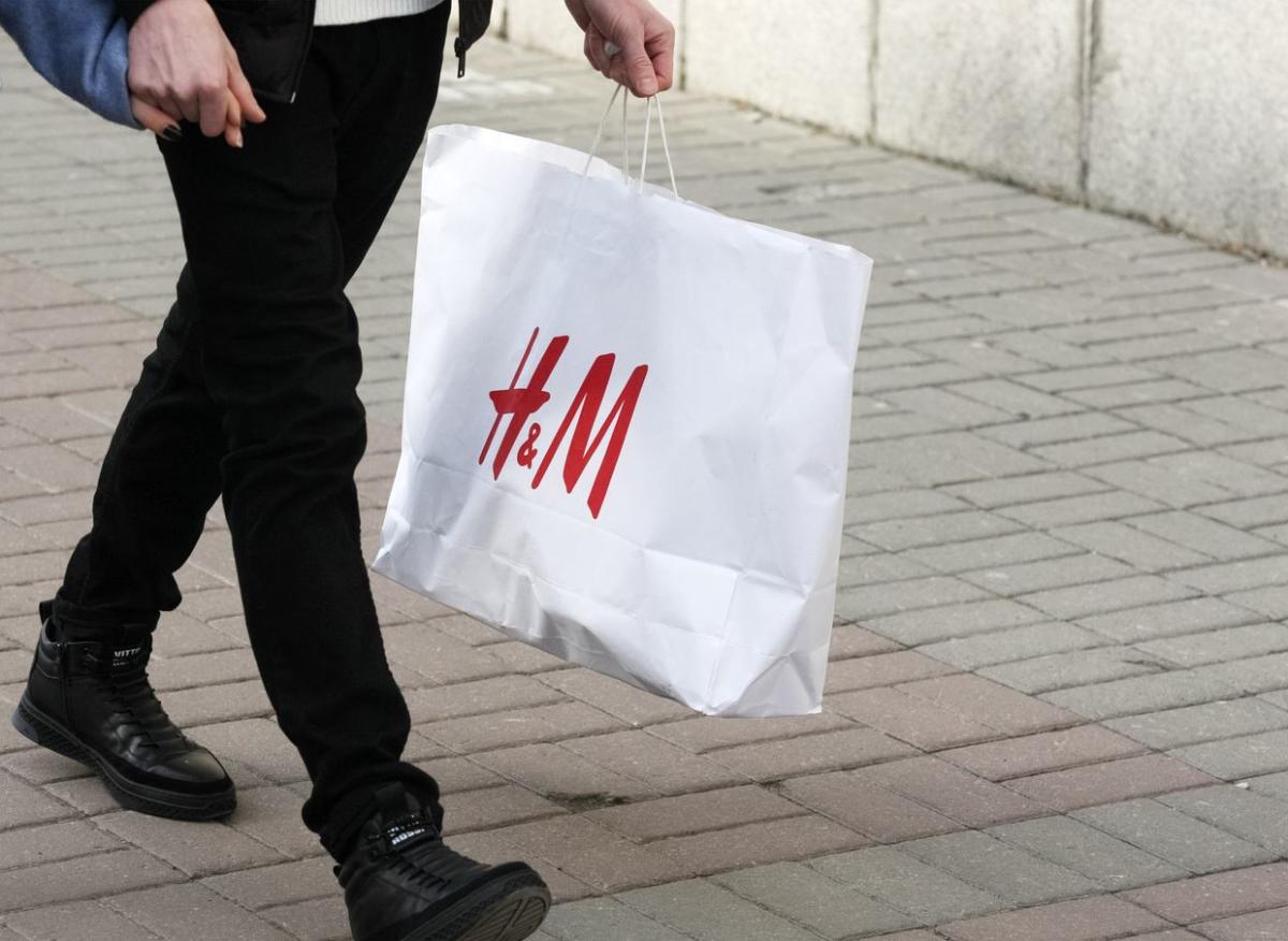 H&M to reopen two stores in Kyiv