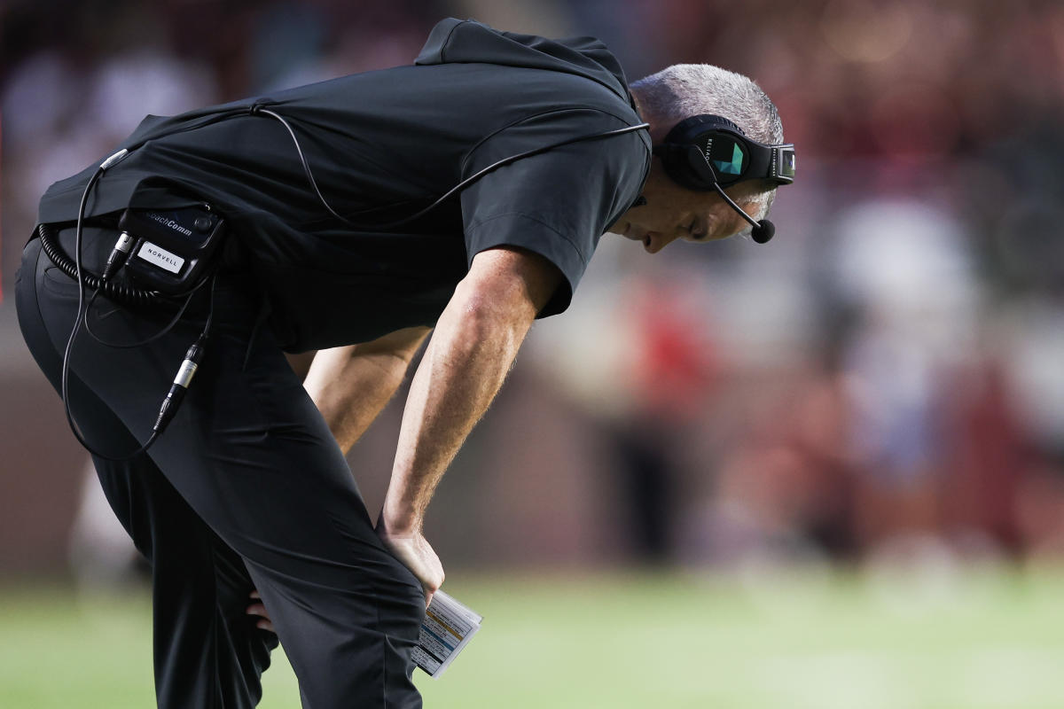 Florida State coach Mike Norvell apologizes to fans after Boston College loss drops Seminoles to 0-2