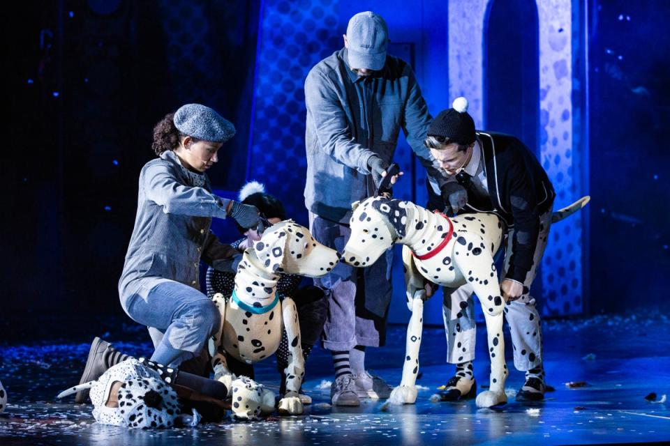 Perdi and Pongo puppeteered by Yana Penrose, Emma Lucia, Ben Thompson and Danny Collins (Mark Senior)