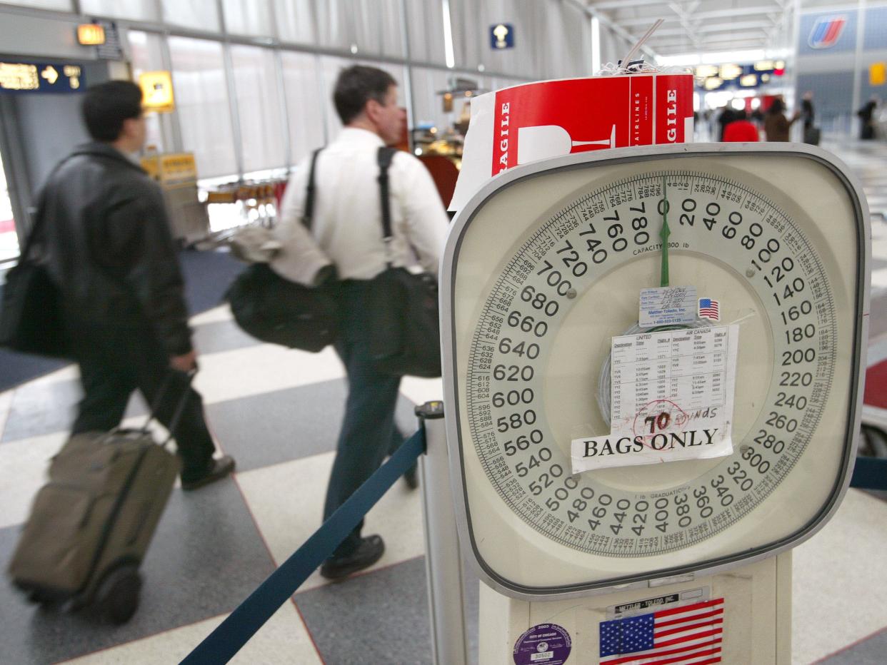 airport luggage weight