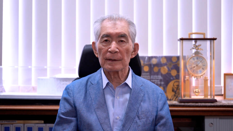 曾獲諾貝爾醫學獎的日本京都大學醫學研究所特聘教授本庶佑 (Tasuku Honjo)於臺灣大學畢業典禮上發表演說 (臺大提供)