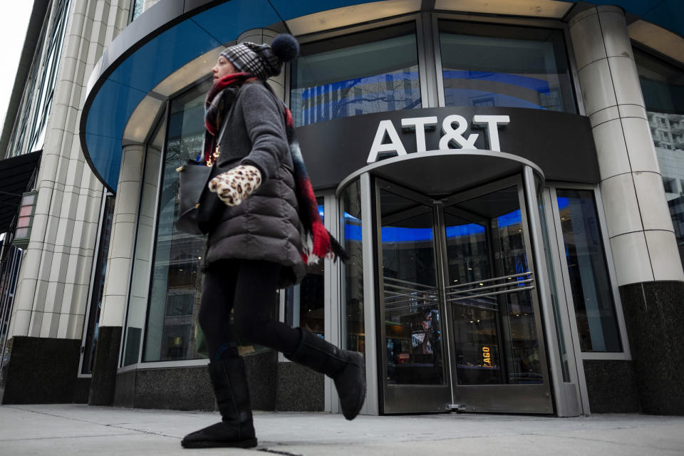 Just because AT&T is standing firm on its faux 5G marketing doesn't mean it'signoring its real 5G deployment