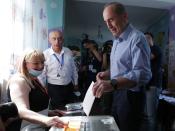 Leader of "Armenia" bloc Robert Kocharyan casts his vote during the snap parliamentary election in Yerevan