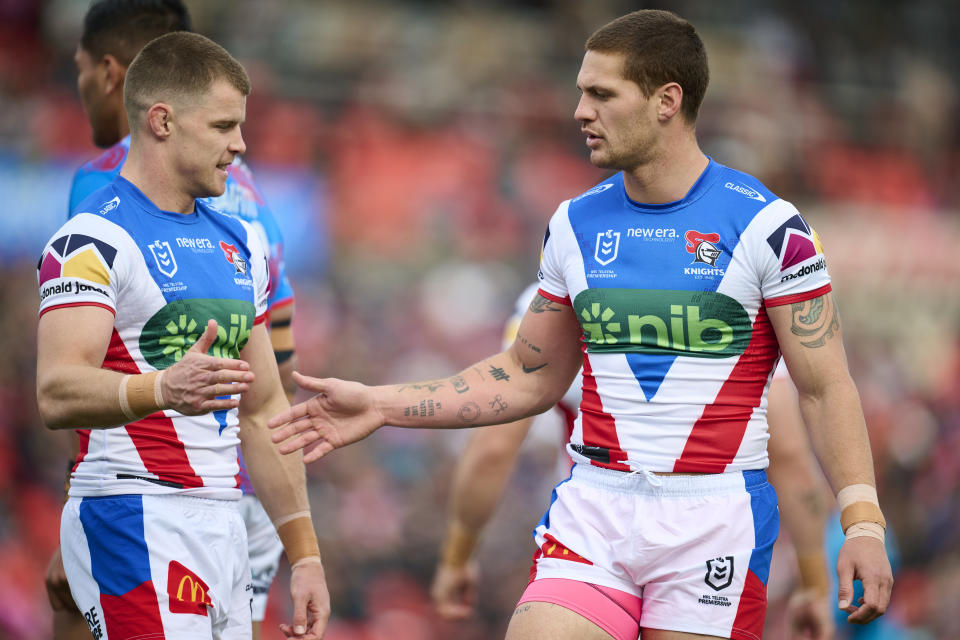 PENRITH, AUSTRALIA - AUGUST 04: Kalyn Ponga of the Knights warms up during the round 22 NRL match between Penrith Panthers and Newcastle Knights at BlueBet Stadium, on August 04, 2024, in Penrith, Australia. (Photo by Brett Hemmings/Getty Images)