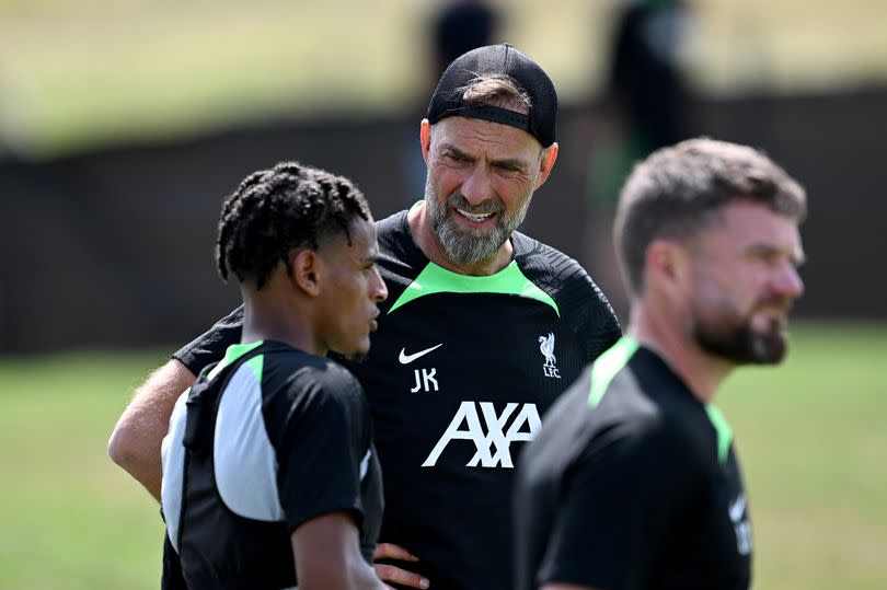 Melkamu Frauendorf with former Liverpool manager Jurgen Klopp.