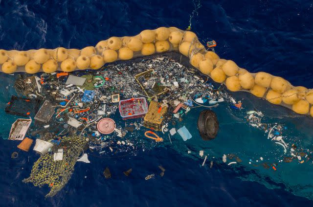The Ocean Clean UP A garbage collector floating through the Great Pacific Garbage Patch