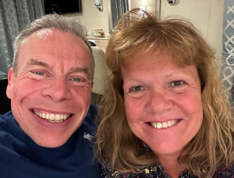 The wife of “Harry Potter” and “Star Wars” actor Warwick Davis, Samantha, has died at age 53. Warwick Davis / Instagram