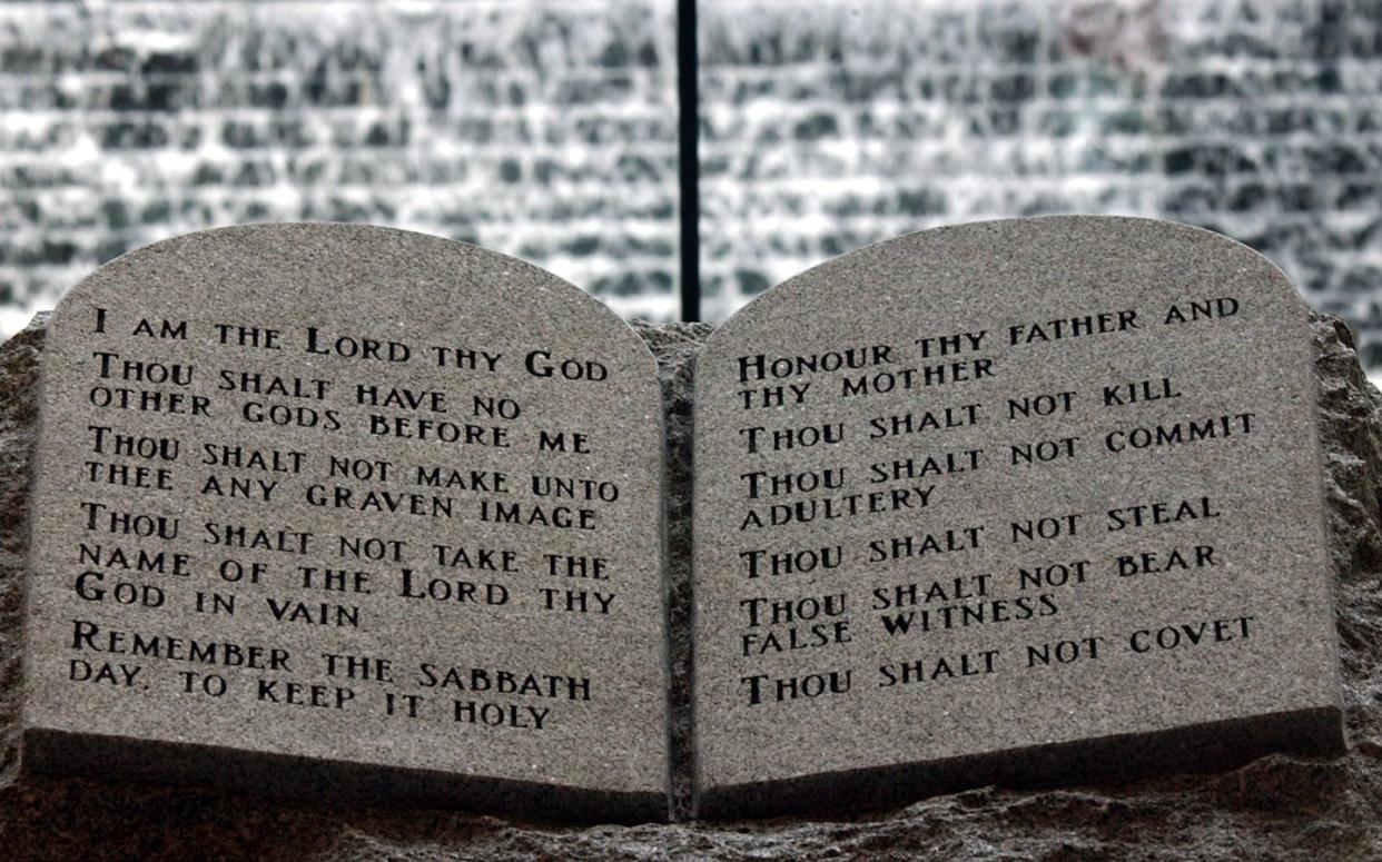 Controversy over displays of the Ten Commandments on government property is nothing new, but only one case about schools has reached the Supreme Court. <a href="https://newsroom.ap.org/detail/TENCOMMANDMENTS/faa66348a2e5da11af9f0014c2589dfb/photo?Query=ten%20commandments&mediaType=photo&sortBy=creationdatetime:desc&dateRange=Anytime&totalCount=357&currentItemNo=297" rel="nofollow noopener" target="_blank" data-ylk="slk:AP Photo/Dave Martin;elm:context_link;itc:0;sec:content-canvas" class="link ">AP Photo/Dave Martin</a>