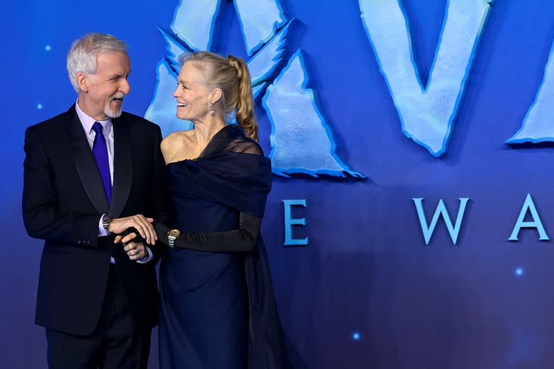 Foto el martes del Director James Cameron y su esposa Suzy Amis Cameron en el estreno mundial de 'Avatar: The Way of Water' en Londres