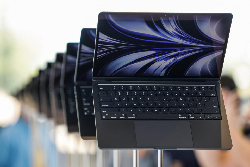 A new MacBook Air running M2 chip is seen displayed during Apple's annual Worldwide Developers Conference in San Jose, California, U.S. June 6, 2022. REUTERS/Peter DaSilva