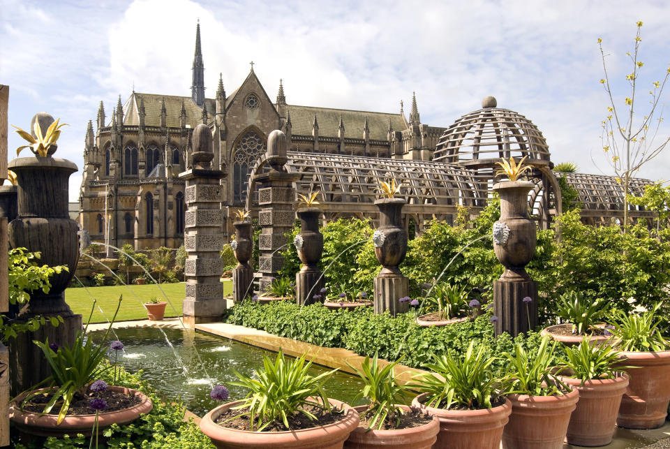 Collector Earl's Garden at Arundel Castle. The formal garden at Arundel has been build as a to Thomas Howard, 14th Earl of Arundel (1585-1646), known as ‘The Collector’. (Photo by: Education Images/Universal Images Group via Getty Images)