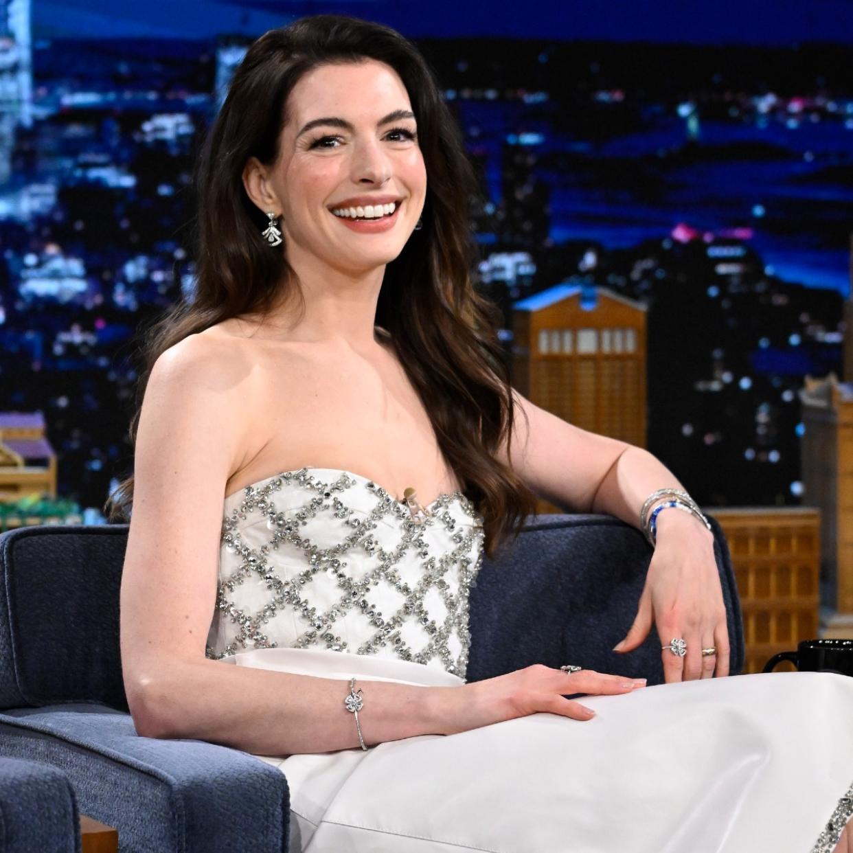  Anne Hathaway on the Tonight Show with Jimmy Fallon. 