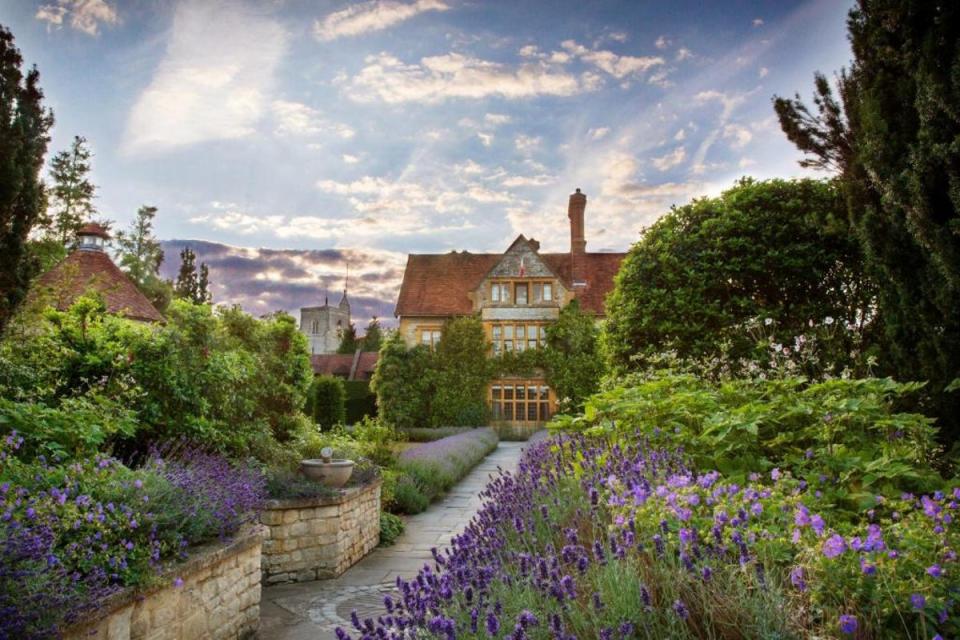 Le Manoir’s 15th-century manor house is the stuff of fairy tales (Le Manoir aux Quat’Saisons)