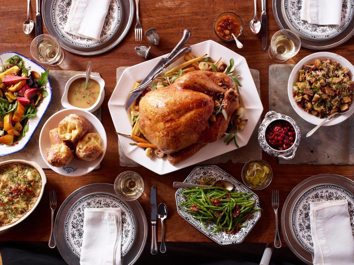 What is the least liked Thanksgiving food? per The Vacationer