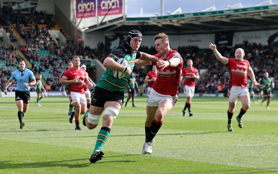 Alex Cole brushed off Freddie Steward to score for Saints - GETTY IMAGES