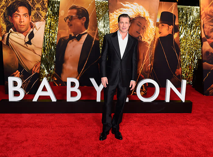 Brad Pitt asistió con su novia a la fiesta del estreno de Babylon en Los Ángeles