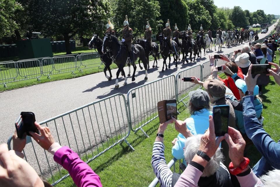 <p>The household cavalry on the Long Walk.</p>