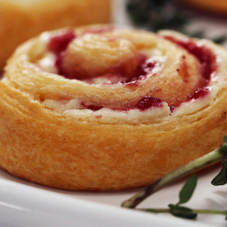 Cranberry-Goat Cheese Pinwheels